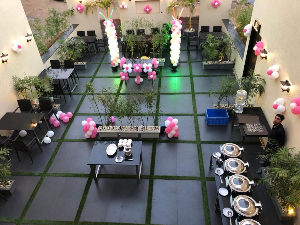 Hotel Shlok Kolhapur Extérieur photo
