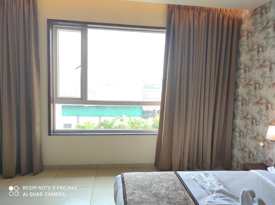 Hotel Shlok Kolhapur Extérieur photo