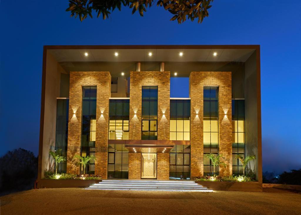 Hotel Shlok Kolhapur Extérieur photo